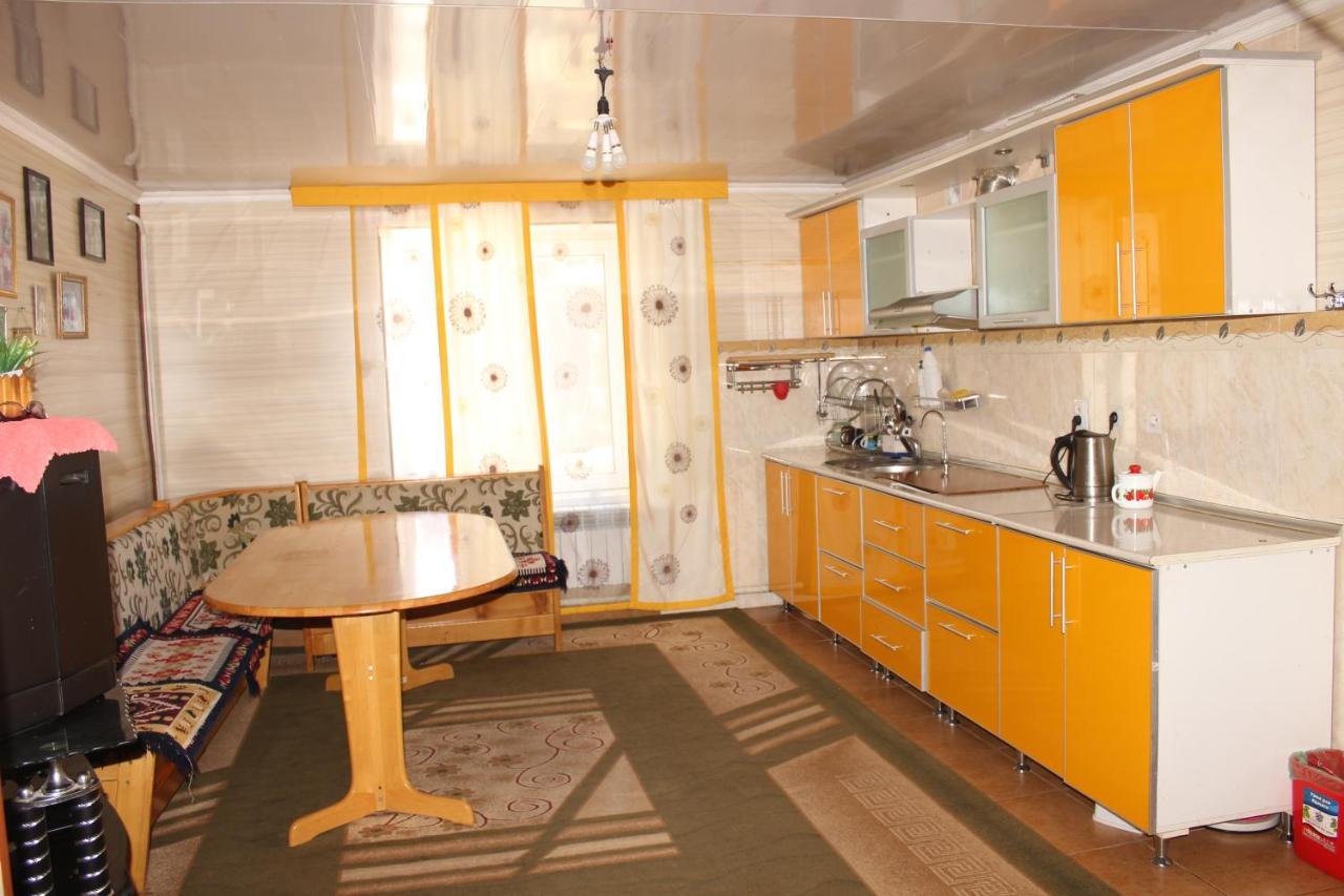Guest House Jamal Naryn Экстерьер фото