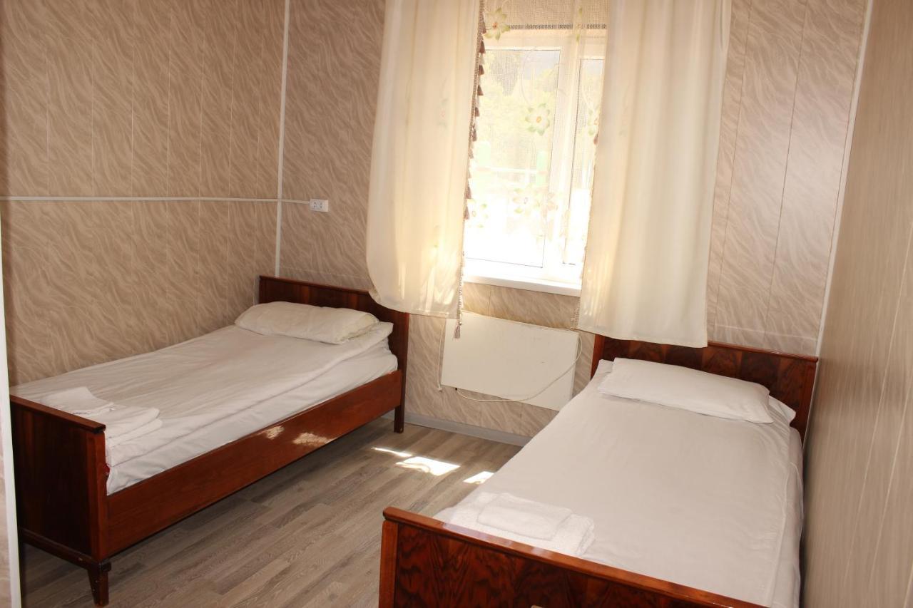 Guest House Jamal Naryn Экстерьер фото